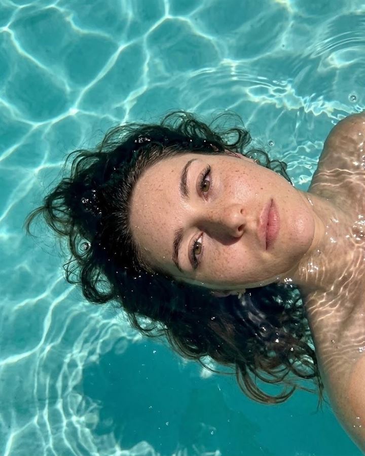 Piscina: foto feita com prompt